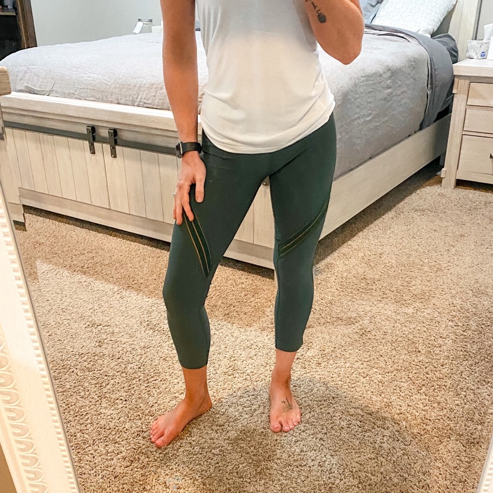 Avia Green Athletic Calf Length Leggings Size Extra Small